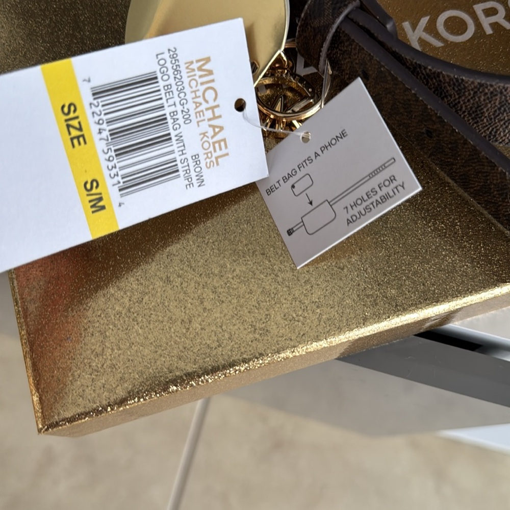 New! Michael Kors Adjustable Belt Bag - Picture 3 of 8